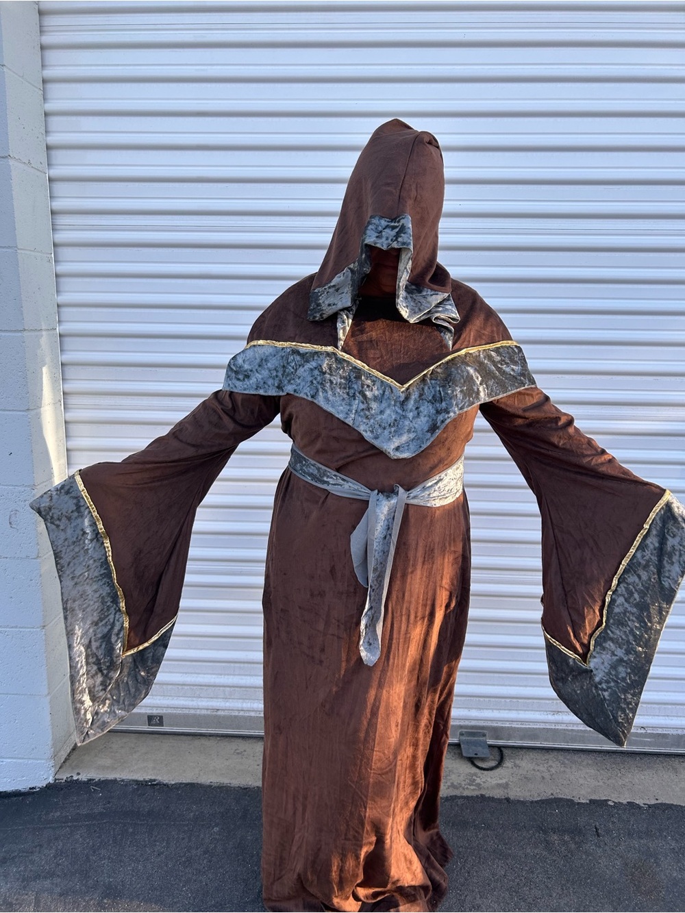 Mystic Brown Hooded Wizard Costume with Silver Trim - ADULT MEN medium